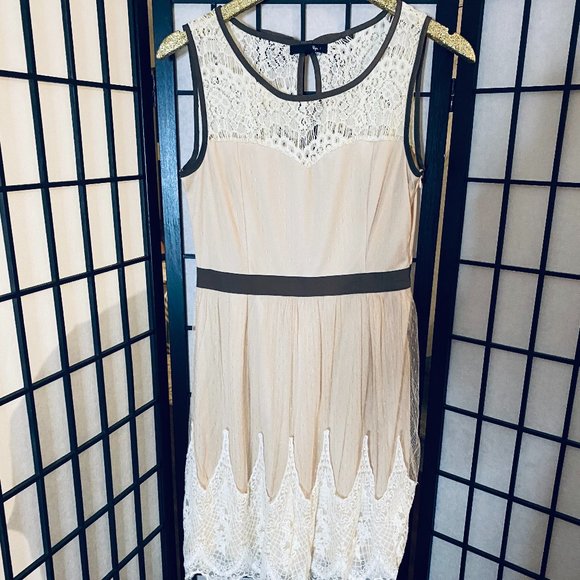 Women's‎ Ryu Lace Sleeveless Dress Size M - Picture 4 of 7